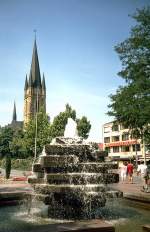 Paderborn 1993 - Brunnen und Kirche auf dem Weg von der Innestadt zum Bahnhof