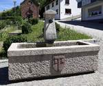 Mambach i.W., der Dorfbrunnen, aufgestellt 2004, Juli 2020
