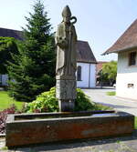 Unterentersbach, der St.Nikolaus-Brunnen, bei der gleichnamigen Kirche, Juli 2021