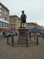 Ziethenplatz, Denkmal Frst Leopold von Dessau, aufgenommen 06.12.2011