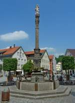 Immenstadt, die Mariensule von 1773 auf dem Marienplatz, Aug.2012