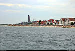 Blick whrend einer Hafenrundfahrt auf den Strand des Ostseebads Laboe (Kreis Pln).
