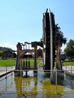 Die Rekonstruktion einer Reiffenstuelsche Kolbendruckpumpe im Salinenpark von Traunstein.