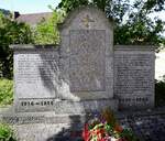 Horben, Denkmal fr die Gefallenen der beiden Weltkriege, neben der Kirche, Juni 2022