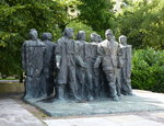 Ljubljana, Denkmal zu Ehren des Politikers Edvard Kardelj (1910-79) am Platz der Republik, aufgestellt 1981, Juni 2016 