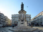 Dieses Denkmal erinnert an Lus de Cames, welcher als einer der bedeutendsten Dichter Portugals und der portugiesischen Sprache gilt.