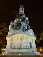 Dieses modernistische Denkmal aus dem Jahr 1910 ist Doktor Bartolomé Robert gewidmet, einem Arzt und Politiker der katalanischen nationalistischen Ideologie.