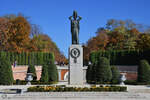 Dieses Denkmal im Retiro-Park soll an den spanischer Dramatiker und Journalisten Jacinto Benavente erinnern.