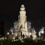Dieses dem spanischen Schriftsteller Miguel de Cervantes Saavedra gewidmete Denkmal befindet sich auf dem Plaza de Espaa in Madrid.