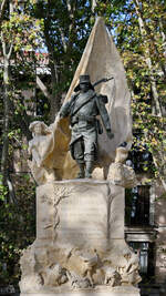 Anfang November 2022 habe ich in Madrid dieses dem spanischen Soldaten Luis Noval Ferrao gewidmete Denkmal (Monumento al Cabo Noval) abgelichtet.