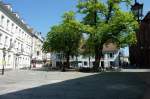 Kaiserslautern, der St.-Martins-Platz mit dem Schwanenbrunnen in der Altstadt, April 2011 