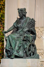 Diese bronzene Skulptur war Anfang November 2022 im Retiro-Park Madrid zu sehen.