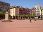 Burgos, Plaza Mayor mit Denkmal fr Knig Carlos III.