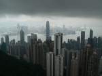 Geradezu bedrohlich wirkte die Wetterkulisse vom Victoria Peak aus gesehen.