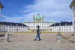 Schloss Fredensborg (dnisch: Fredensborg Slot) gilt als ein Beispiel des nordischen Barock und dnisches Versailles.