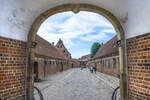 Blick auf Mntportvejen am Schloss Frederiksborg in der Stadt Hillerd.