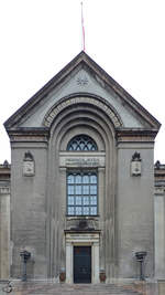 Das Portal der ältesten Universität von Dänemark in der Innenstadt von Kopenhagen.