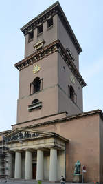 Die im klassizistischen Stil entworfene und 1829 fertiggestellte Frauenkirche von Kopenhagen.
