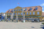 Das L�kken Badehotel in D�nemark liegt zentral, nur 300 Meter vom Strand und der Nordsee entfernt.