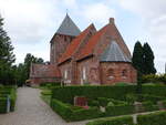 Ostofte, evangelische Kirche, romanische Backsteinkirche, erbaut um 1400 (18.07.2021)