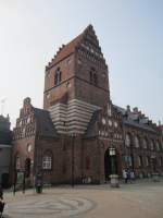 Roskilde, Rathaus am Domplatz (13.07.2013)