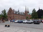 Roskilde, Byens Hus und Dom am Stndertorvet Platz (21.07.2021) 