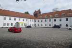 Odense, Schloss, erbaut 1280 als Hospital des Johanniterordens, Umbau 1579 zum Schloss durch Frederik II., heute Kommunalverwaltung (14.07.2013)