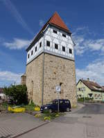 Lehrensteinsfeld, Wehrturm aus dem Jahr 1466, einst Wehrturm und Kirchturm einer frheren Laurentiuskirche, deren Schiff 1969 abgerissen wurde (29.04.2018)