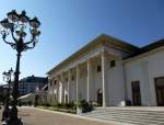 Baden-Baden, der Mittelbau des Kurhauses wird von 8 korinthischen Sulen getragen, erbaut 1821-23, Sept.2015