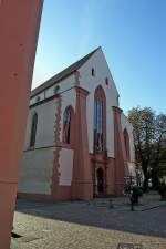 Freiburg im Breisgau, die Westseite der Martinskirche am Rathausplatz, die ehemalige Klosterkirche stammt aus dem 13.Jahrhundert, 1876 umgebaut, 1945 zerbombt, bis 1950 wieder aufgebaut, Sept.2011