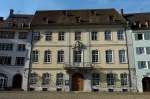 Freiburg im Breisgau, das  Haus zum Ritter  auf dem Mnsterplatz, 1756 erbaut, verschiedene Nutzungen, 1945 zerstrt, 1953 wieder aufgebaut, dient seit 1995 als Domsingschule,