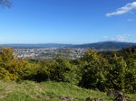 Freiburg, Blick von der Ruine der Schneeburg am Schnberg auf die Stadt und den Schwarzwald, Okt.2014