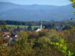 Freiburg, Blick vom Roten Felsen bei Hugstetten ber den Ortsteil Freiburg-Hochdorf, im Hintergrund der Schwarzwald, Okt.2014