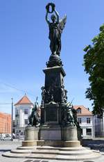 Freiburg, das Siegesdenkmal nach seiner Umsetzung auf den neugestalteten Europaplatz, Juli 2020