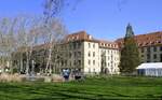 Freiburg, Blick auf einen Teil des Zentralklinikums der Universitt Freiburg, erbaut 1926-31, Mrz 2021