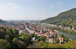 Vom Gelnde des Schlosses Heidelberg hat man einen wunderbaren Blick auf die Altstadt.