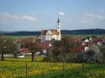 Steinhausen in Oberschwaben,  die Wallfahrtkirche St.Peter und Paul,  als  Schnste Dorfkirche der Welt  bezeichnet,  April 2010