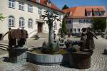 Laupheim, Brunnen am Rathaus, Kreis Biberach (21.05.2009)