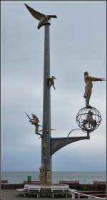 Lenk-Skulptur  die magische Sule  in Meersburg.