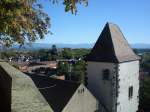 Breisach am Rhein, Blick vom Mnsterplatz zum Eckartsberg, rechts der Hagenbachturm, Okt.2010 