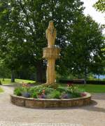 St.Peter/Schwarzwald, die Marienstatue vor der Wallfahrtskirche Maria Lindenberg, Aug.2013