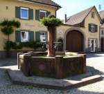 Eichstetten, der Brunnen am Rathaus, Aug.2013