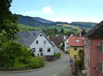 Laufen, Blick von der St.Johannis-Kirche ber den Winzerort im Markgrflerland, Juli 2016 