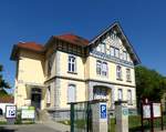 Breisach, Villa im Lindengarten, erbaut 1902, gegenber vom Bahnhofsgebude, April 2017