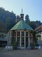 Bad Liebenzell im Nordschwarzwald, die 1952 erbohrte Thermalwasserquelle mit 26 Grad Celsius, Okt.2010