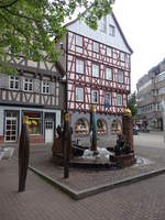 Nagold, Fachwerkhuser und Brunnen in der Marktstrae (10.05.2018)