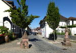 Endingen am Kaiserstuhl, die neugestaltete Einfahrt zur Altstadt, Aug.2016