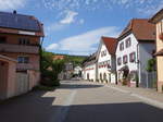 Huser in der Badbergstrae von Oberbergen im Breisgau (14.08.2016)