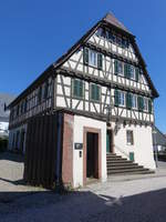 Friolzheim, historisches Pfarrhaus in der Kirchstrae (01.07.2018)