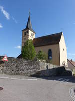 Kochersteinsfeld, die 1733 teilweise neu erbaute Evangelische Kirche wurde 1876 umfassend renoviert (29.04.2018)